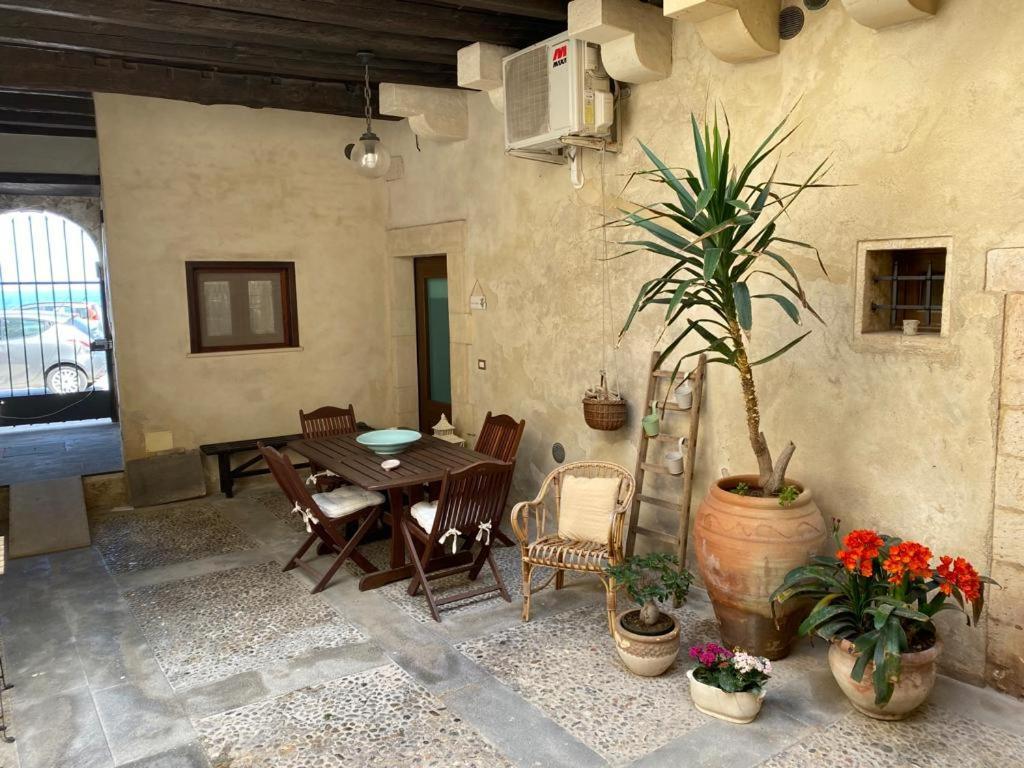 Appartamento Pelagos Syrakus Exterior foto